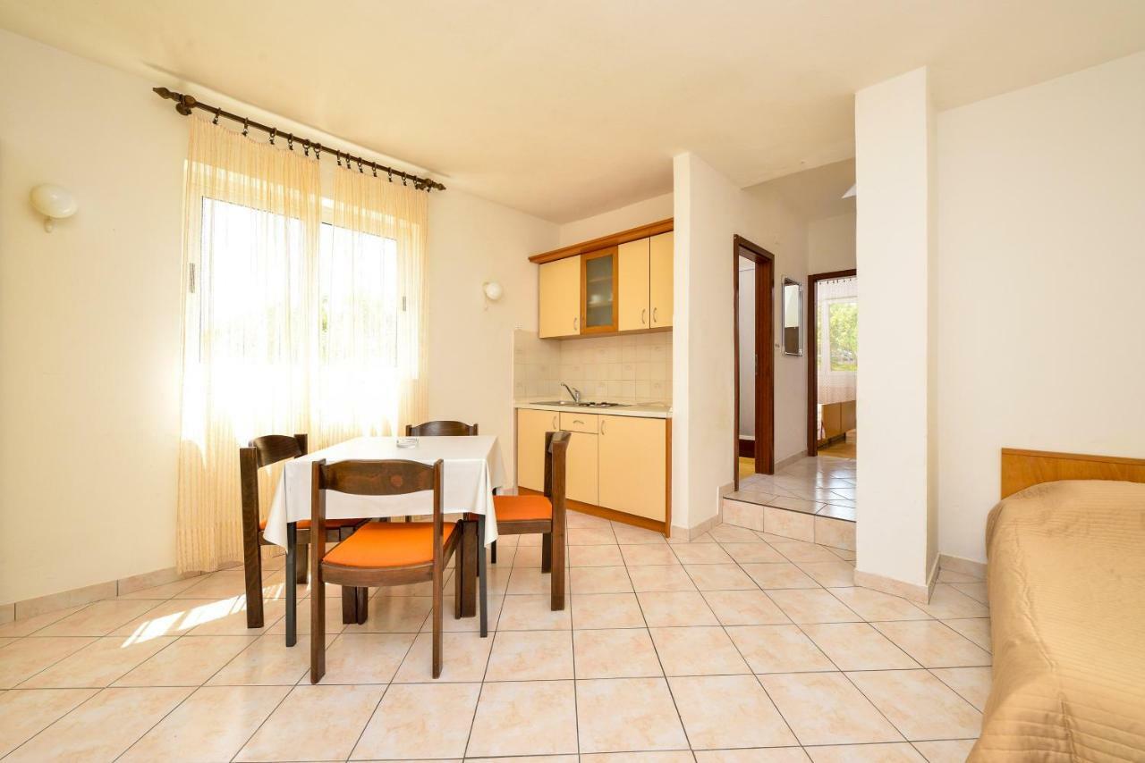 Ana Apartments Kukljica Esterno foto