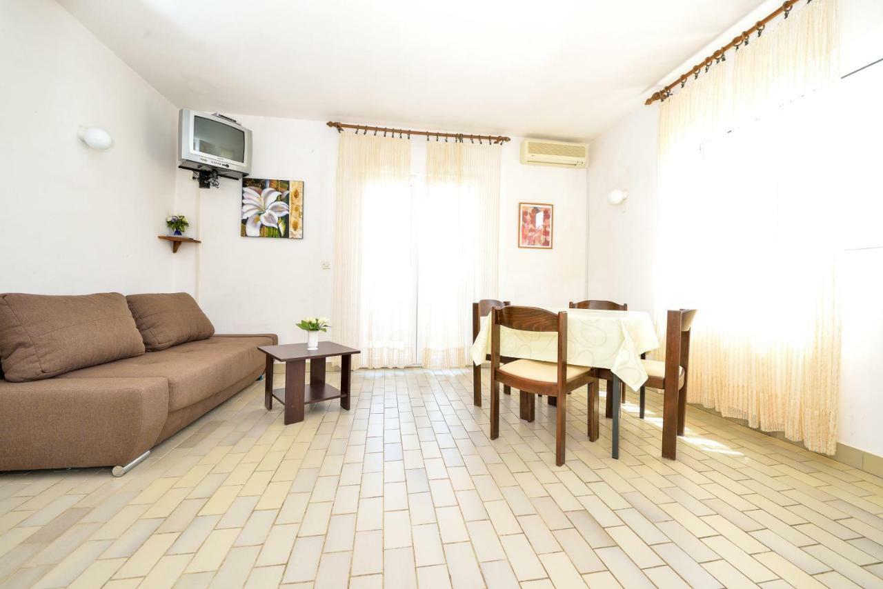 Ana Apartments Kukljica Esterno foto